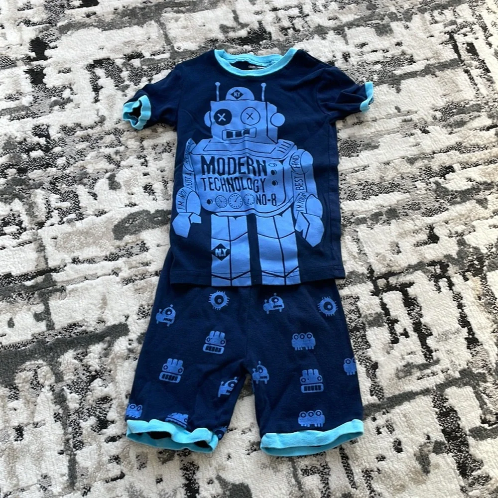 6 sets of 4t PJ’s.   There are several different brands. - Picture 12 of 13